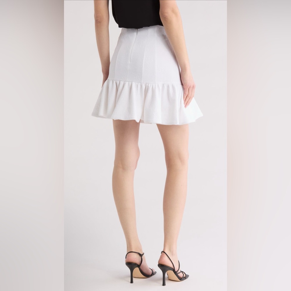 Veronica Beard White Ruffled Bubble Mini Skirt, N… - image 2